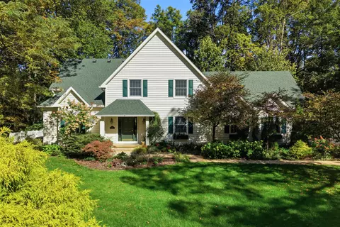 Exterior - 4125 Ruby St, Pittsfield, MI 48197 photo 2 of 22