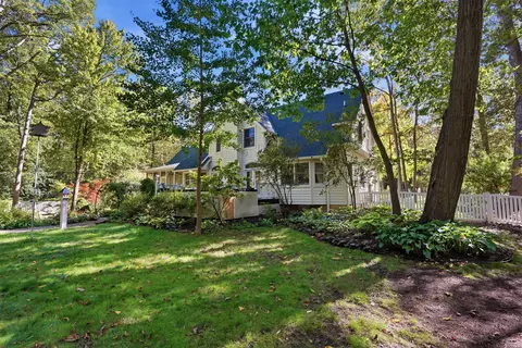 Exterior - 4125 Ruby St, Pittsfield, MI 48197 photo 11 of 22