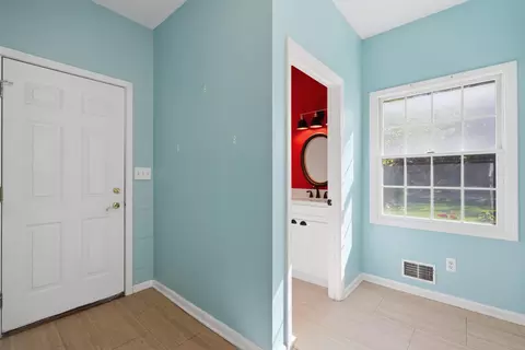 Entry Way - 4125 Ruby St, Pittsfield, MI 48197 photo 3 of 4