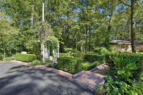 Exterior - 4125 Ruby St, Pittsfield, MI 48197 photo 16 of 22