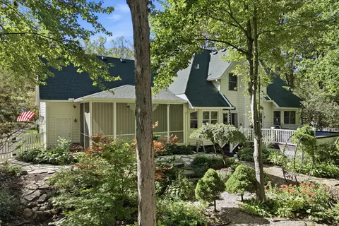 Exterior - 4125 Ruby St, Pittsfield, MI 48197 photo 15 of 22