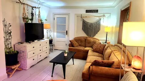 Living - 6732 Summerfield Rd, Bedford, MI 48182 photo 2 of 4