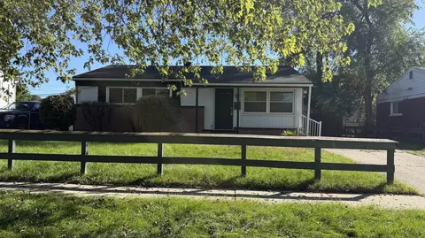 1375 Desoto Ave, Ypsilanti, MI 48198