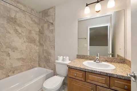 Bath - 4319 Brookstone Dr, Canton, MI 48188 photo 3 of 5