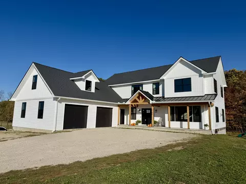 1700 Fowlerville Rd, Handy, MI 48836