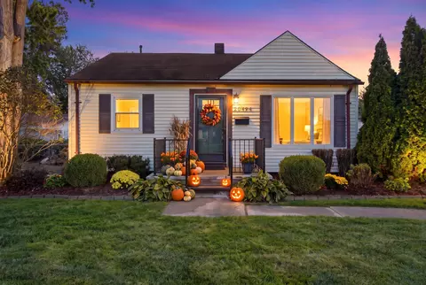 20494 Vermander Ave, Clinton Township, MI 48035
