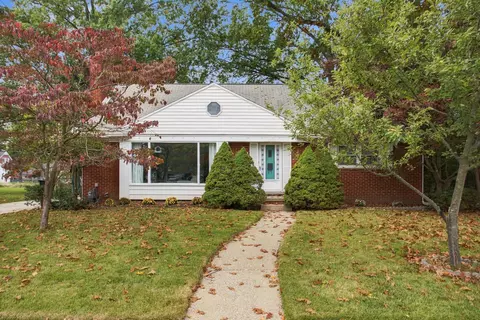 15105 Lexington, Redford, MI 48239