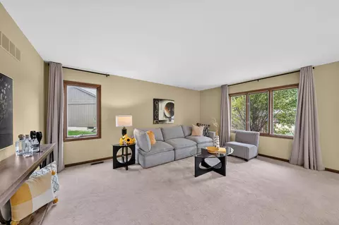 Living - 492 Park Pl, Saline, MI 48176 photo 1 of 3