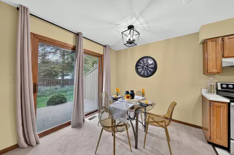 Dining - 492 Park Pl, Saline, MI 48176 photo 2 of 2