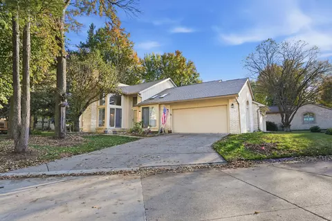 17751 E Kirkwood Dr, Clinton Township, MI 48038