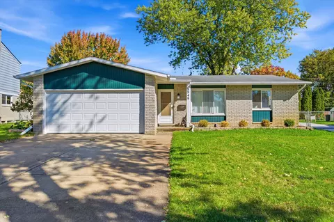 8949 Bristol Ct, Superior, MI 48198