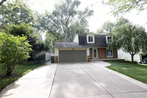 40 Colony Ct, Ypsilanti, MI 48197