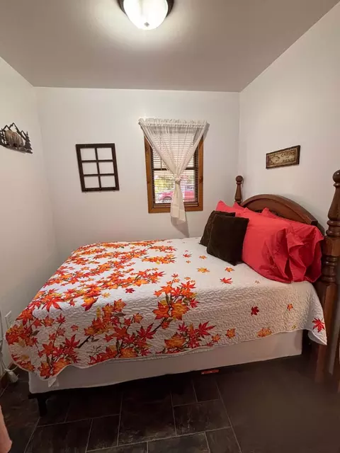 Bedroom - Undisclosed, Sherman, MI 48441 photo 5 of 7