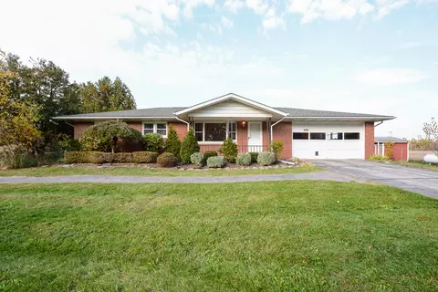 8787 Geddes Rd, Superior, MI 48198