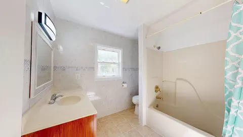 Bath - 207 S Occidental Hwy, Tecumseh, MI 49286 photo 6 of 9