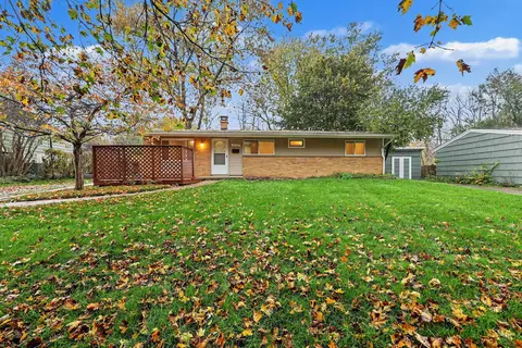 2755 Canterbury Rd, Ann Arbor, MI 48104