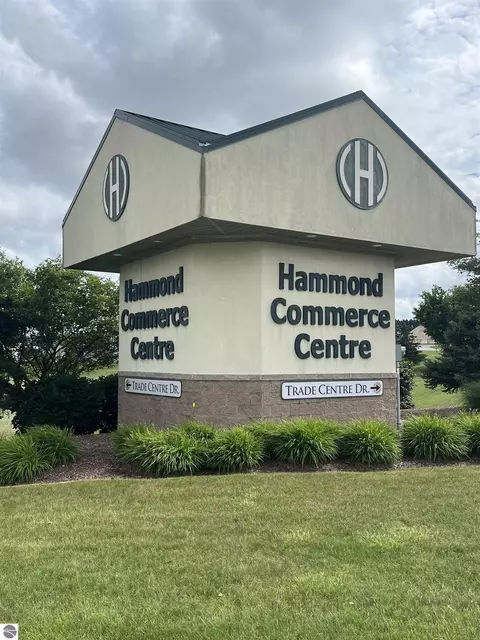 1434-1442 Trade Centre Dr, Traverse City, MI 49684