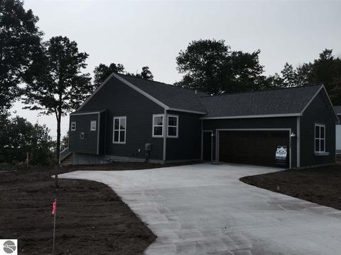 12904 E Page Ln, Omena, MI 49674 photo 2