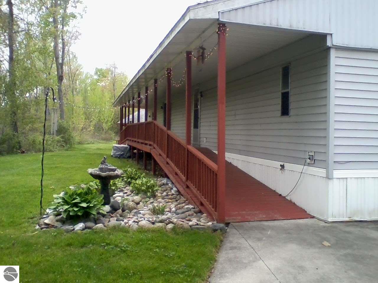 4200 Taral Terrace Dr, Au Gres, MI 48703 photo 3