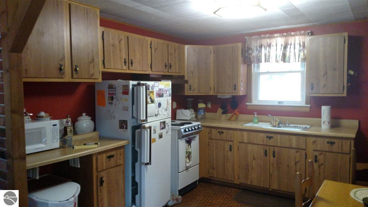 35 Oak St, Au Gres, MI 48703 photo 8