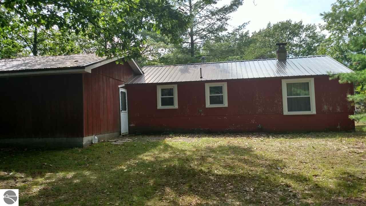 35 Oak St, Au Gres, MI 48703 photo 3
