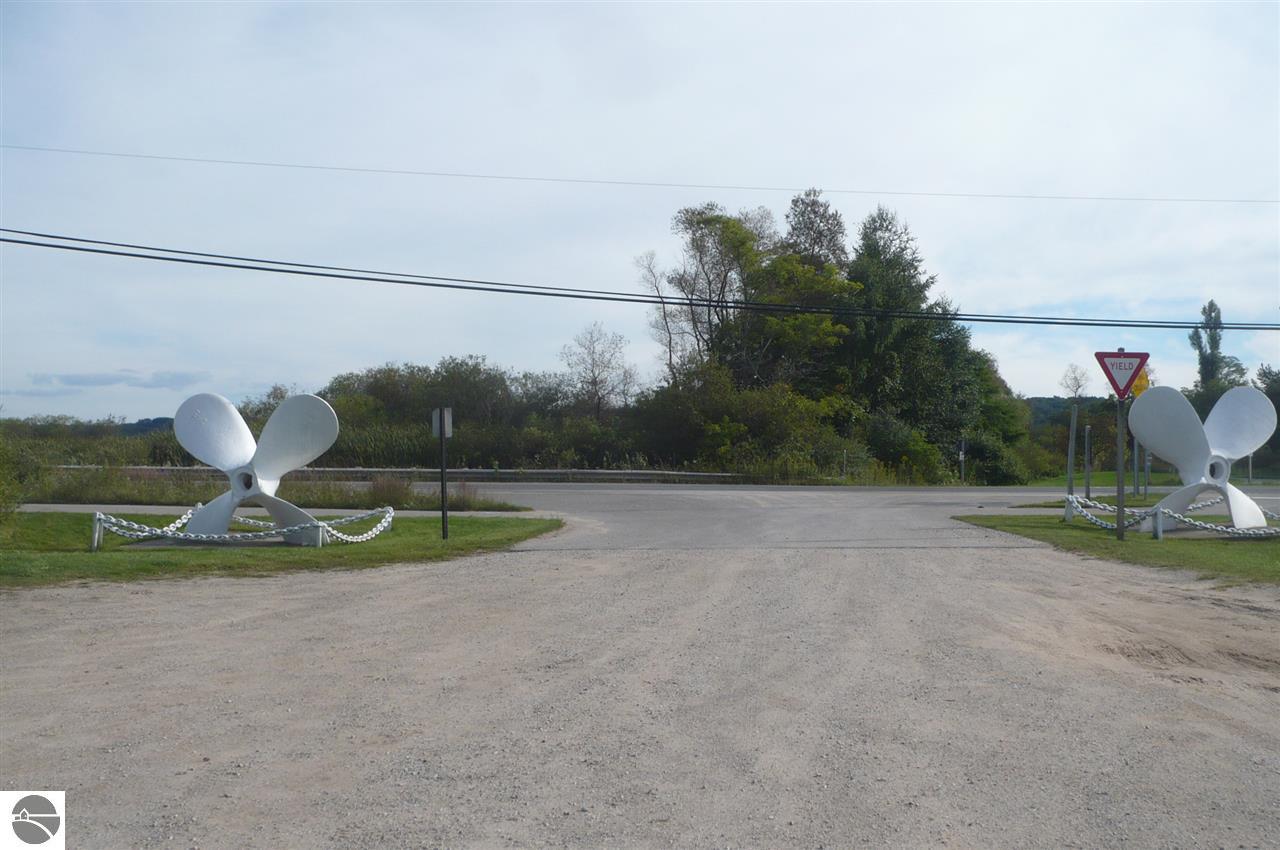119 Thomas St, Elberta, MI 49628 photo 8