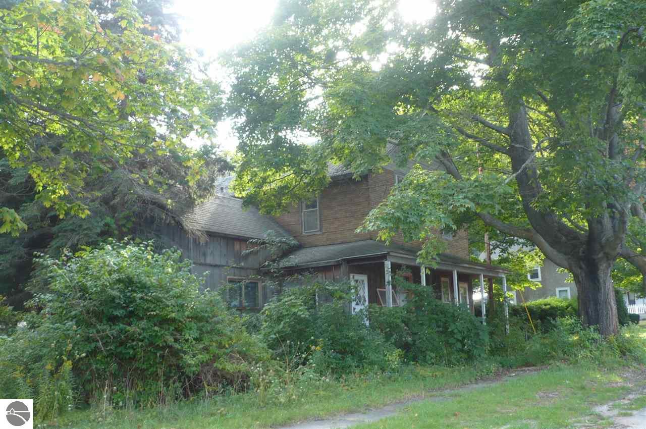 119 Thomas St, Elberta, MI 49628 photo 3