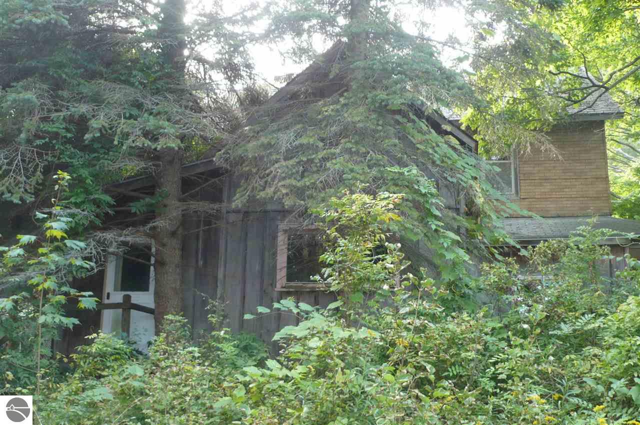119 Thomas St, Elberta, MI 49628 photo 5