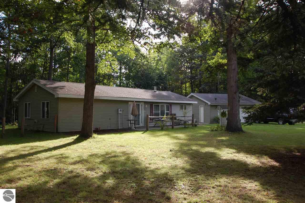5882 Alice Dr, Gladwin, MI 48624 photo 18