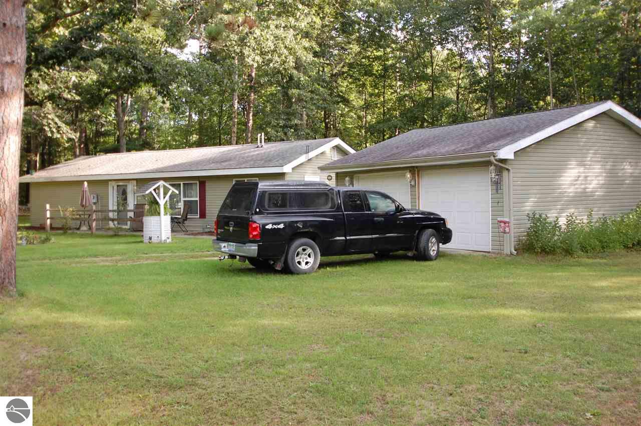 5882 Alice Dr, Gladwin, MI 48624 photo 17