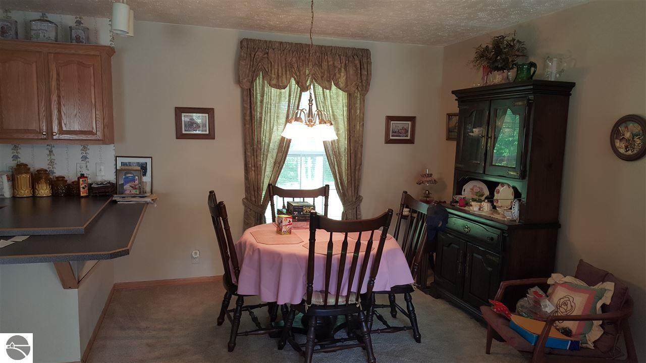5224 Sumac Trl, Lupton, MI 48635 photo 3