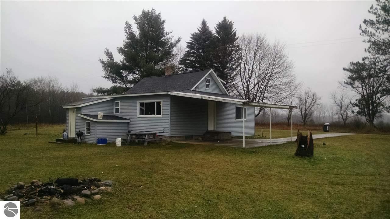204 S Fire Rd, Twining, MI 48766 photo 4