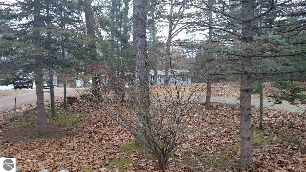 242 W Oak St, Au Gres, MI 48703 photo 4