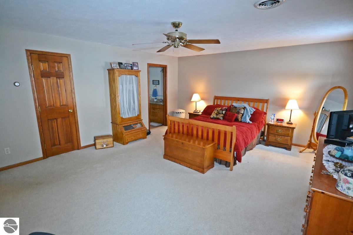 17602 120th Ave, Leroy, MI 49655 photo 31