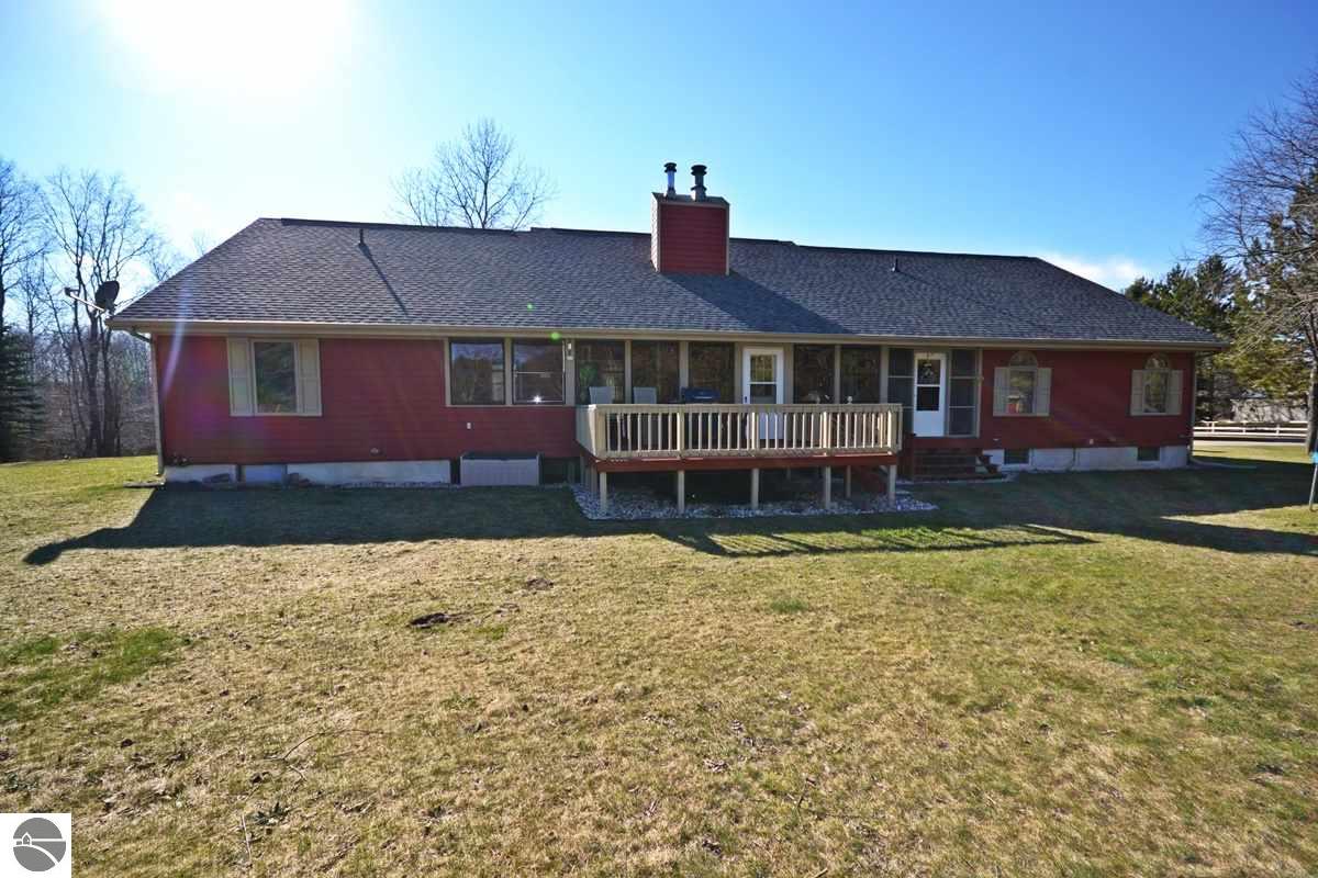 17602 120th Ave, Leroy, MI 49655 photo 5