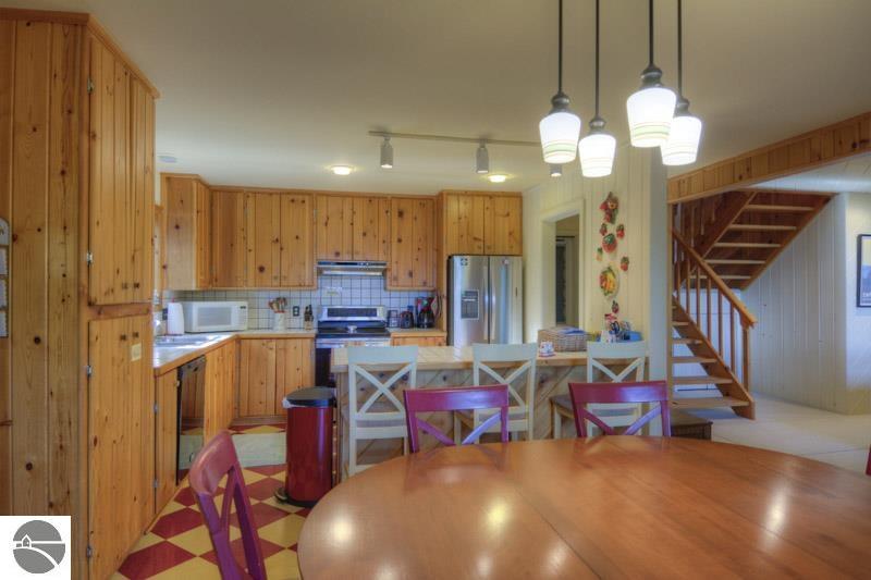 332 E Sugar Bay Ln, Cedar, MI 49621 photo 9