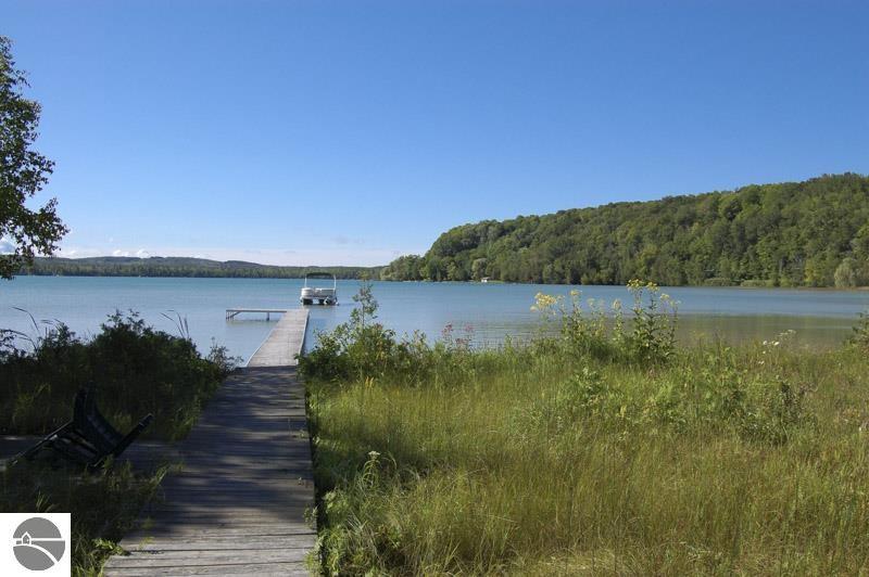 332 E Sugar Bay Ln, Cedar, MI 49621 photo 2