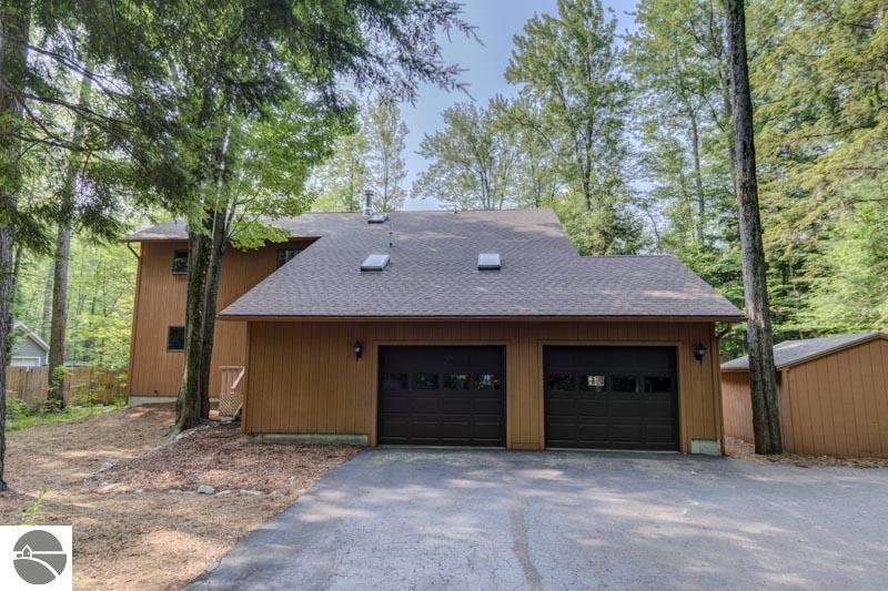 332 E Sugar Bay Ln, Cedar, MI 49621 photo 16