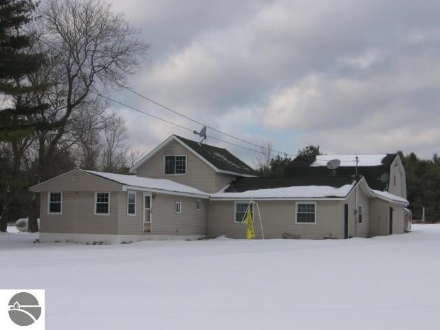 2875 Twin Lake Rd, Lupton, MI 48635 photo 2