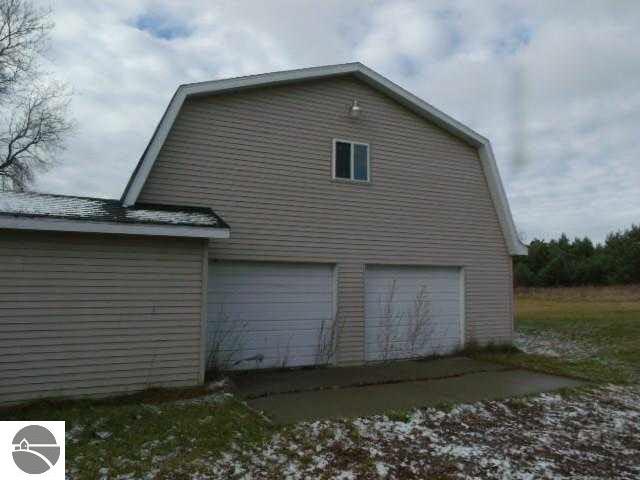 2875 Twin Lake Rd, Lupton, MI 48635 photo 3