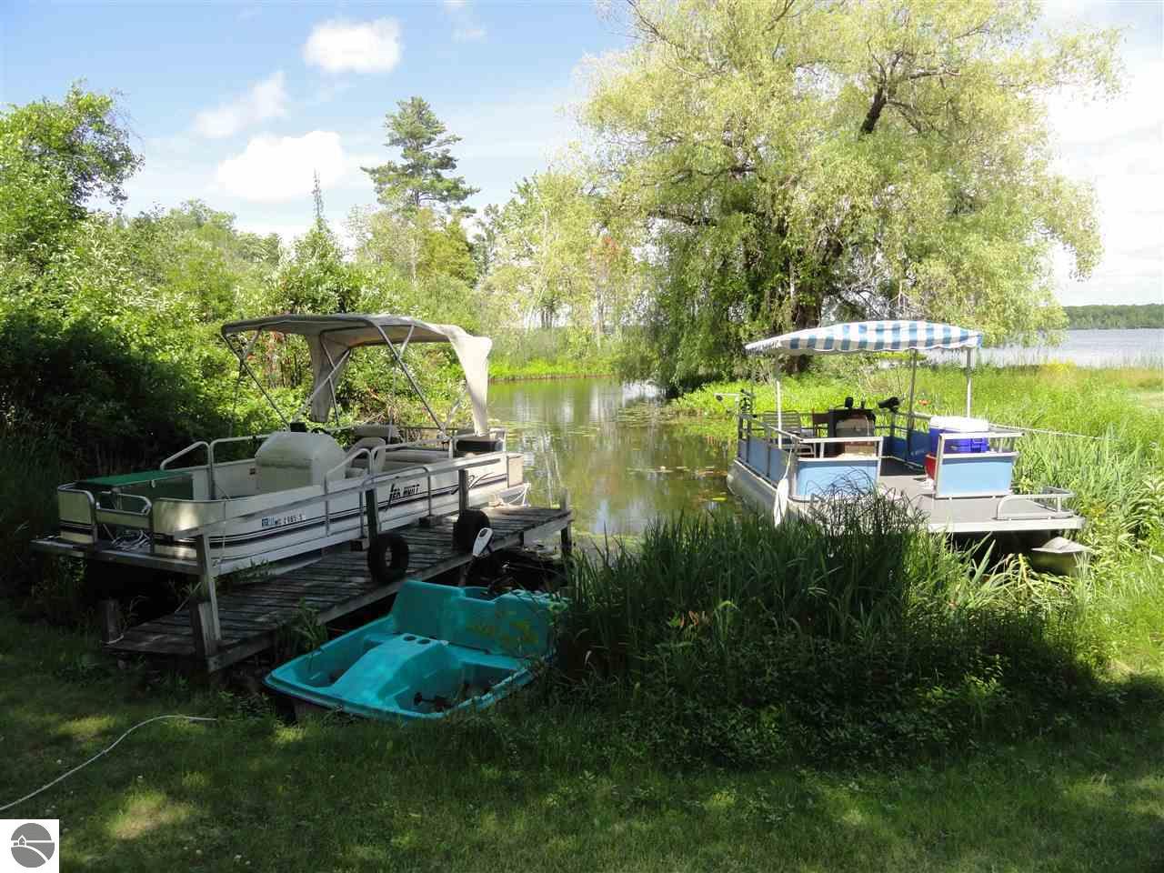 6533 Betsie River Rd, Interlochen, MI 49643 photo 1