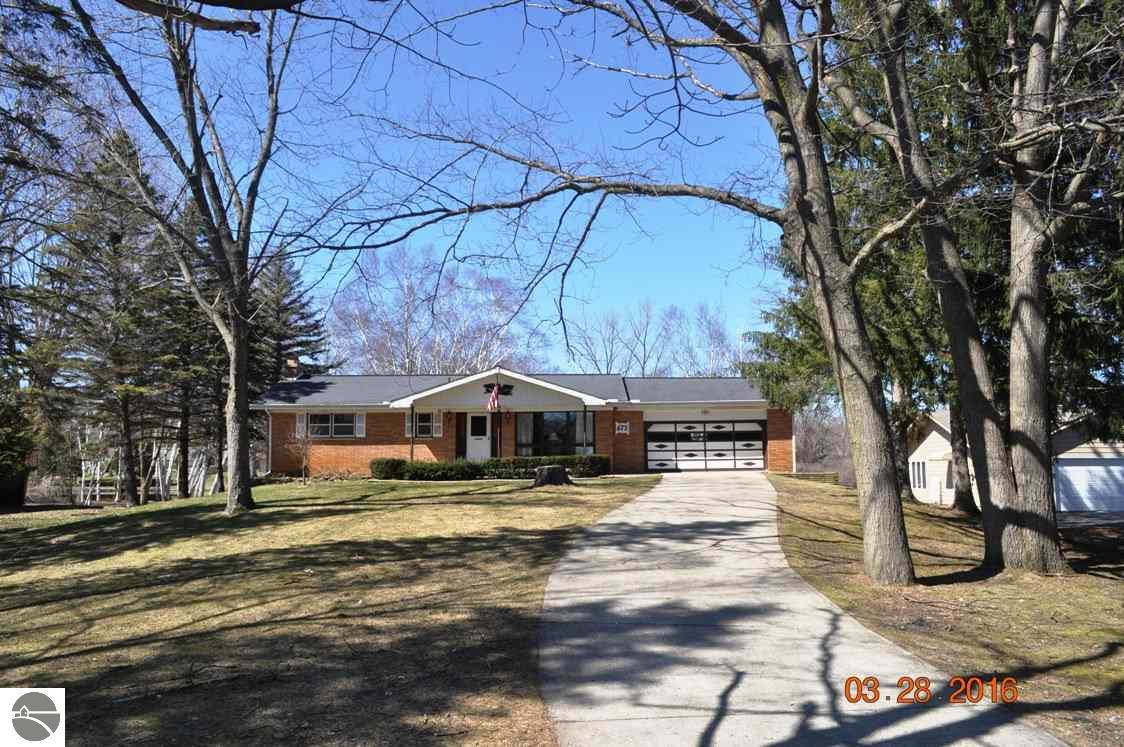 673 Point Dr, Clare, MI 48617 photo 8