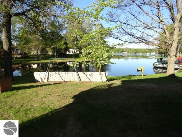 2840 Huckleberry Trl, Farwell, MI 48622 photo 9