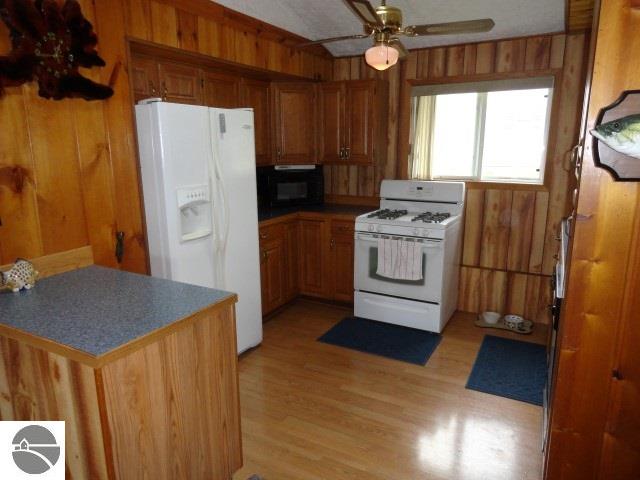 981 Florence Dr, Farwell, MI 48622 photo 29