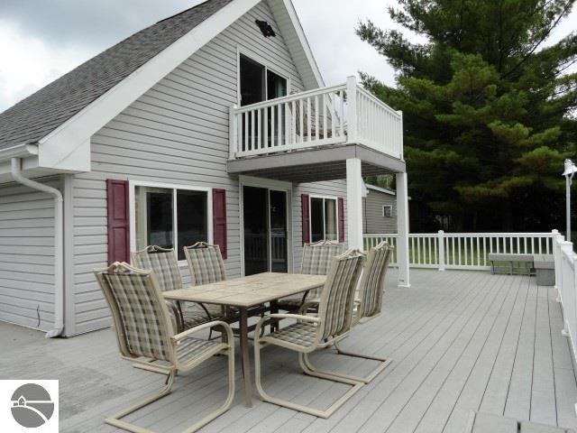 981 Florence Dr, Farwell, MI 48622 photo 7