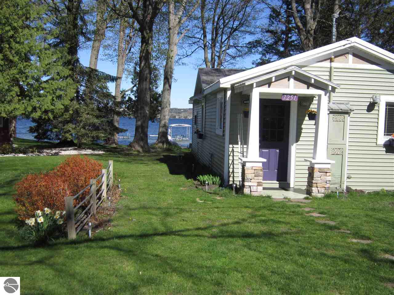7251 S Beach Front St, Cedar, MI 49621 photo 19
