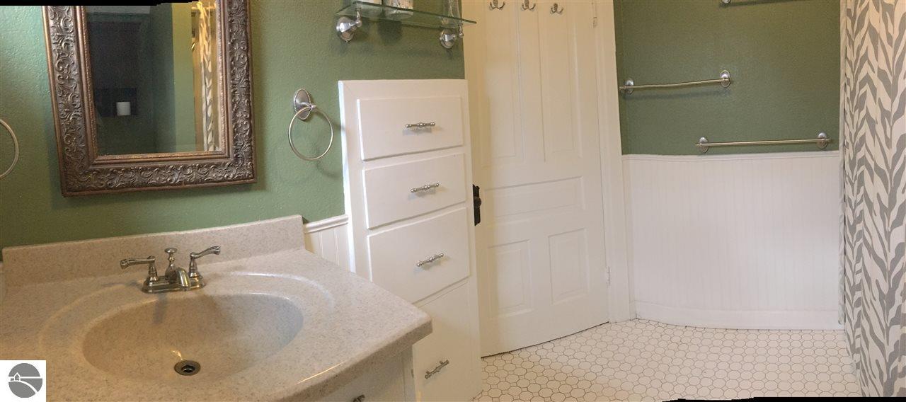 225 S Maple Ave, Alma, MI 48801 photo 24