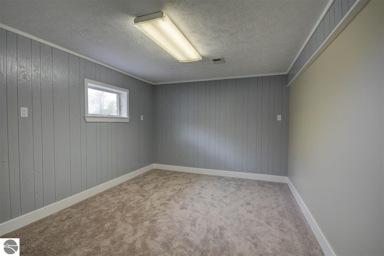 12121 S Solon Rd, Cedar, MI 49621 photo 14