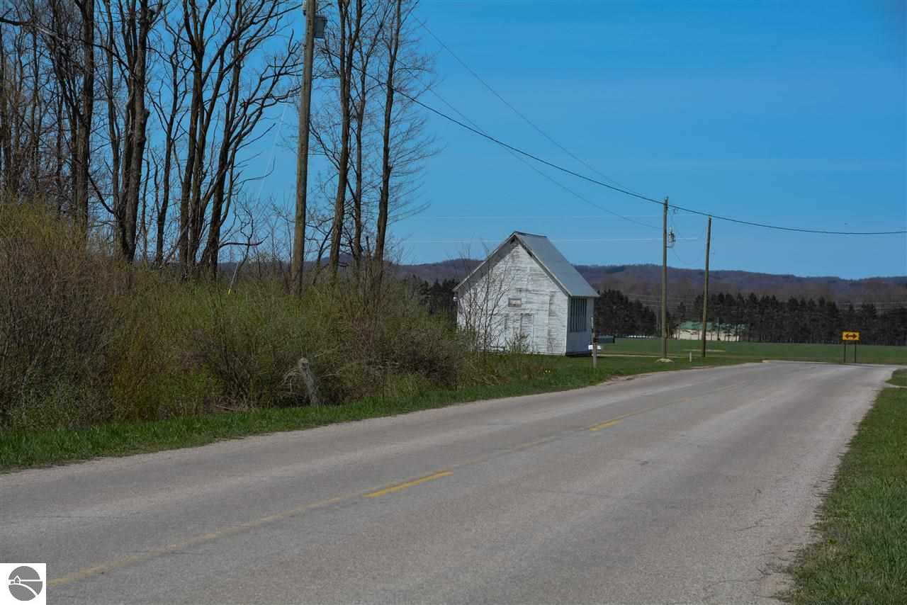12121 S Solon Rd, Cedar, MI 49621 photo 22