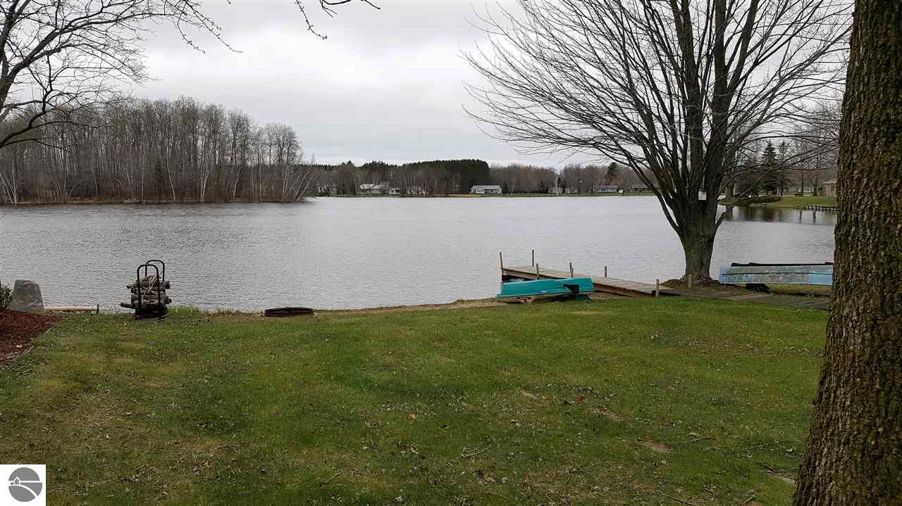 3651 E Shore Dr, Weidman, MI 48893 photo 2